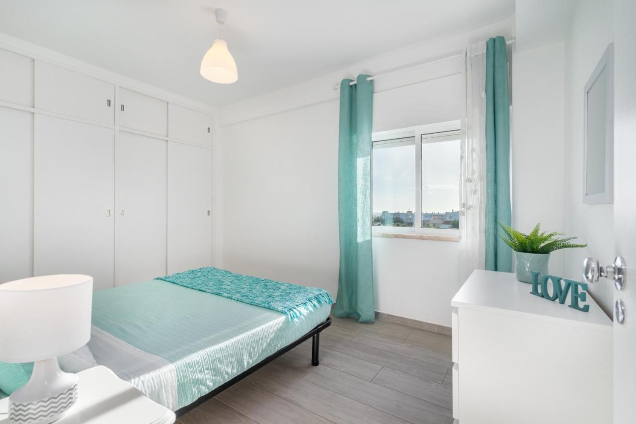 Apartamento Cor Do Mar - Sunny, Clean And Spacious Apartment With Sea View, In Alvor - Very Close Walking Distance To The Beach And Alvor Village 외부 사진